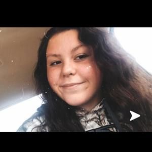 Meet your Posher, Abigail